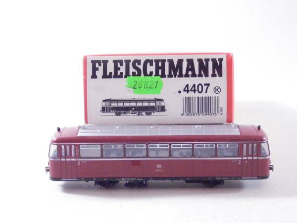 »FLEISCHMANN 4407 H0 DC · SCHIENENBUS BR 795 DER DB · OVP«