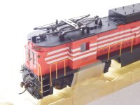 »SPECTRUM 82404 H0 DC · E-LOK ELEKTROLOKOMOTIVE GE E33 DER NEW HAVEN · OVP«