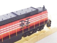»SPECTRUM 82404 H0 DC · E-LOK ELEKTROLOKOMOTIVE GE E33 DER NEW HAVEN · OVP«