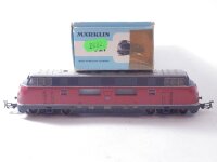 »MÄRKLIN 3021 H0 AC · DIESELLOK BR V200...