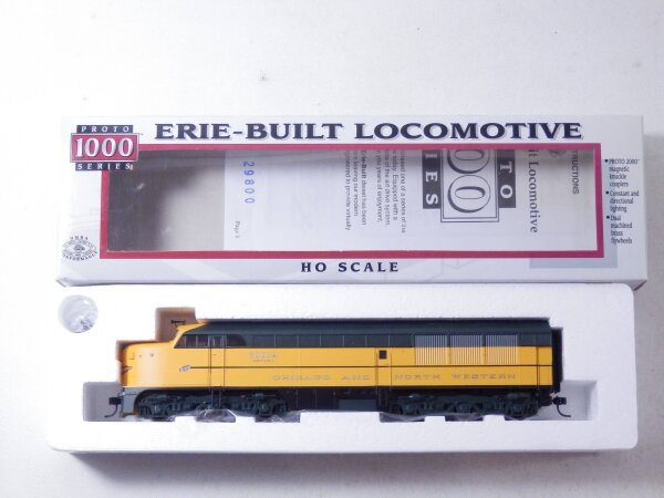 »PROTO 1000 #23889 H0 DC · DIESELLOK ERIE BUILT CHICAGO & NORTH WESTERN · OVP«