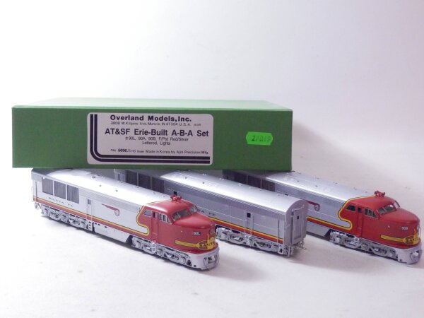 »OVERLAND MODELS 5696.1 H0 DC · DIESELLOK SET AT & SF ERIE BUILT A-B-A · OVP«