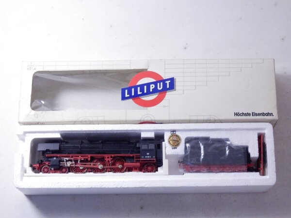»LILIPUT 101 04 H0 DC · DAMPFLOKOMOTIVE BR 011 065-0 · OVP«