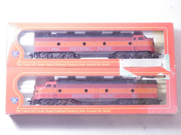 »IHC 1933 H0 DC · DIESELLOK SET EA8 A + B UNIT SOUTHERN PACIFIC · OVP«
